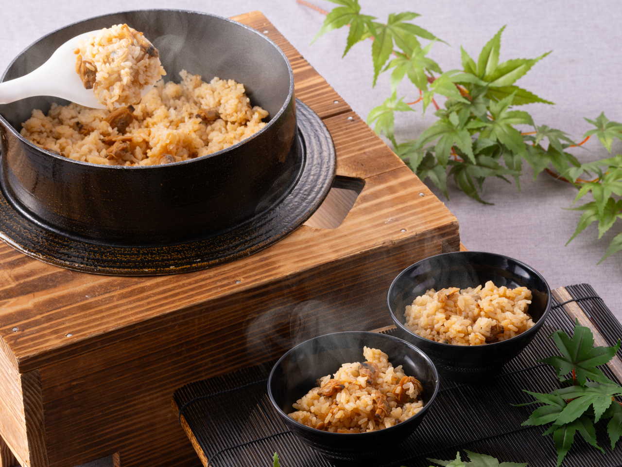 朝食：【これだけは食べて欲しい５大メニュー】　　②江戸の逸品　深川めし（アサリの炊き込みご飯）