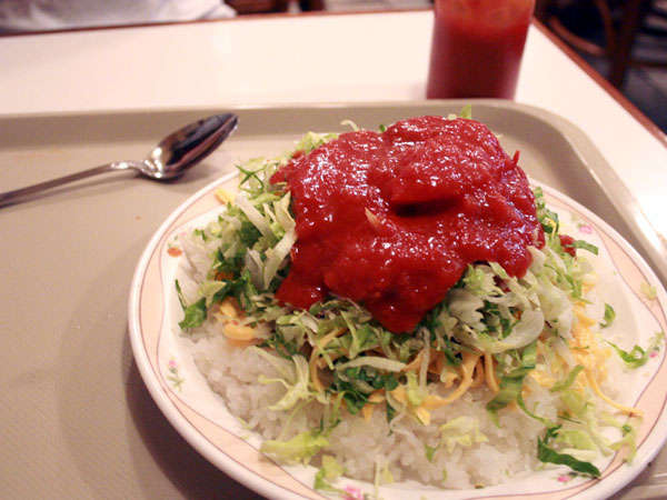 【沖縄料理】タコライス　周辺の食堂・居酒屋さんでどうぞ