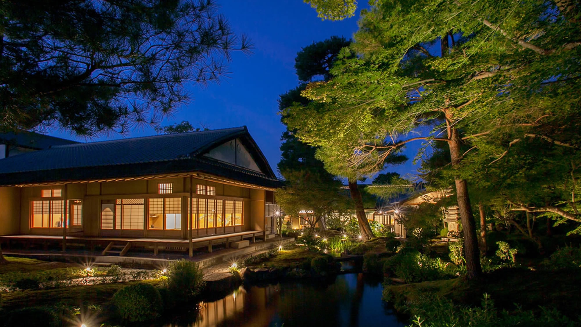 【湯豆腐・湯葉】南禅寺「順正」の選べる夕食「ゆどうふ会席] or「ゆば会席」〜2食付〜