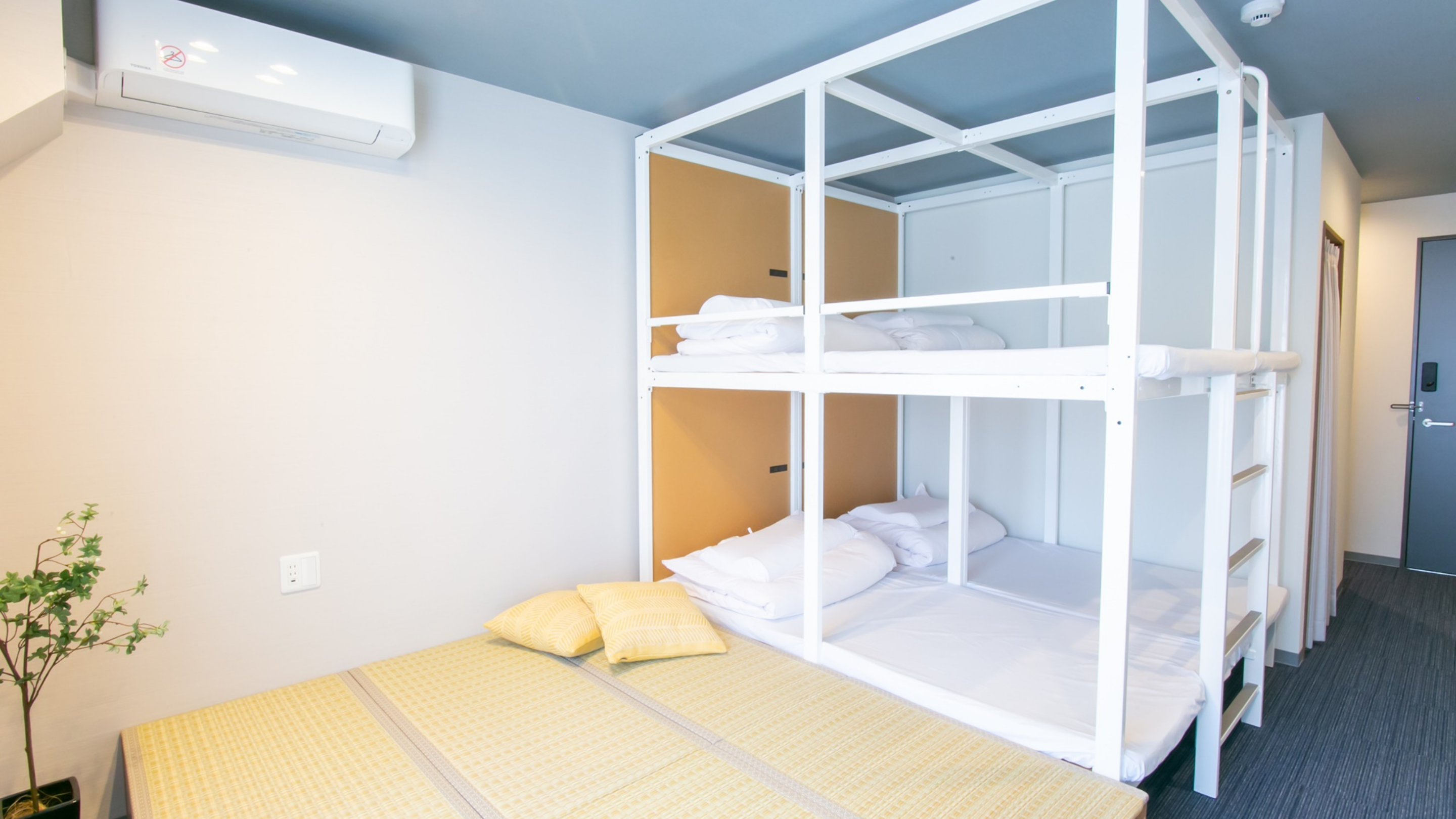 バンクベッドルーム　デラックス