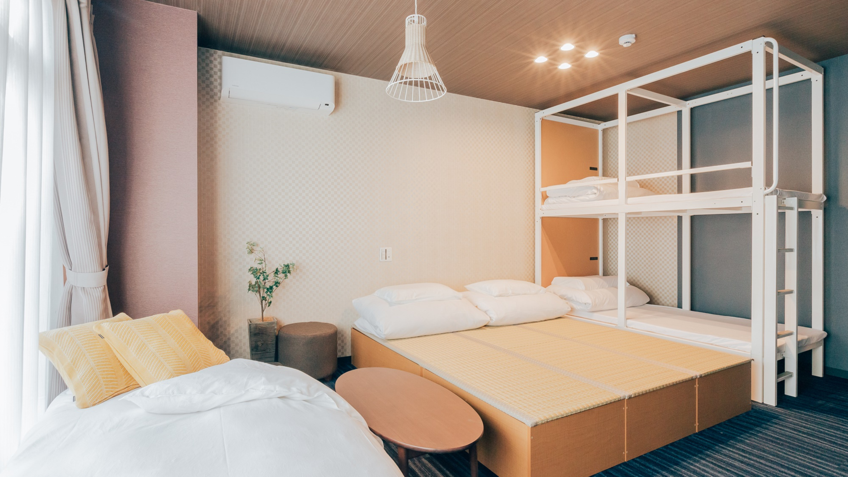 バンクベッドルーム テラス付き