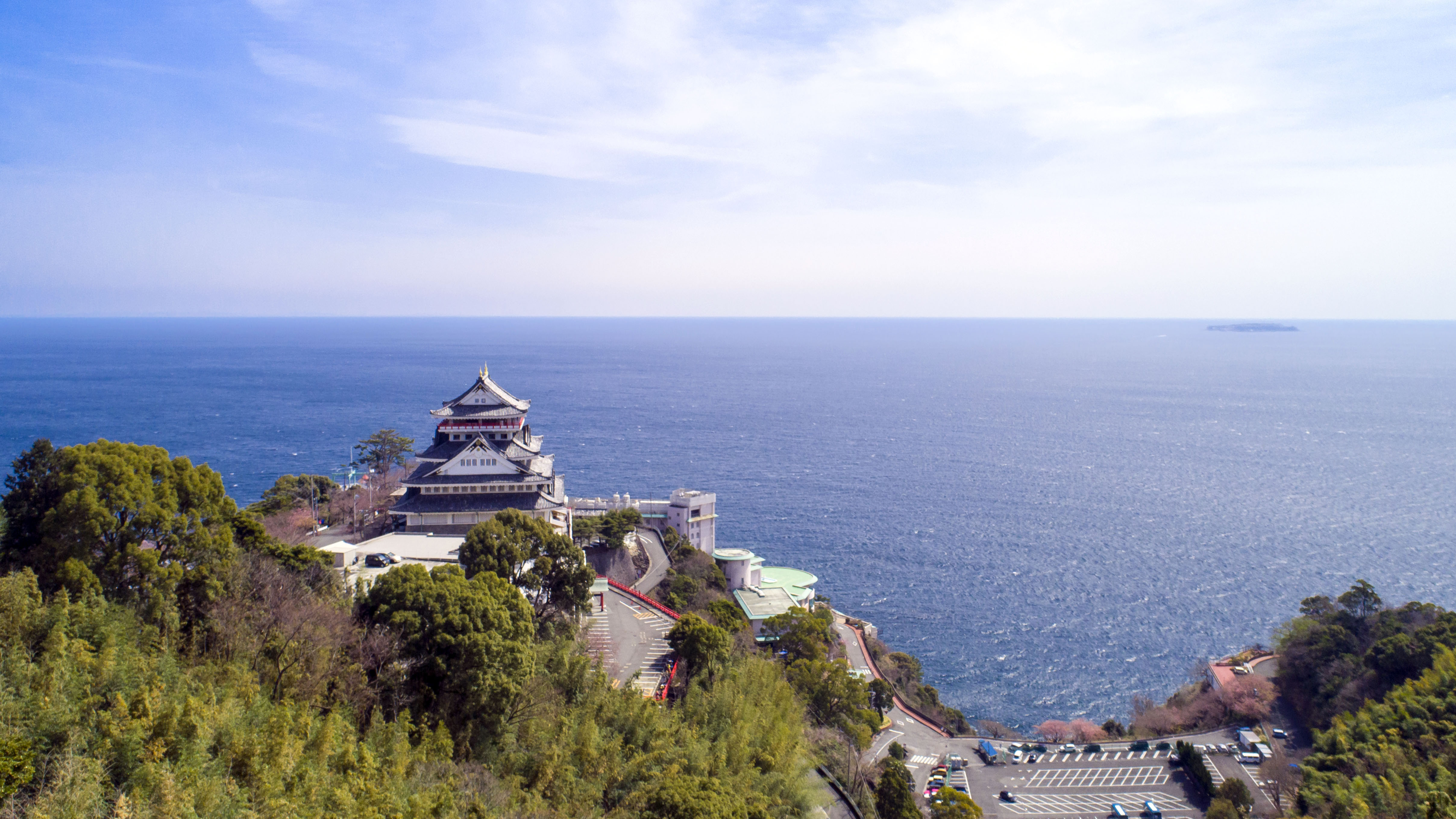 晴れた日は遠くの島まで見えます