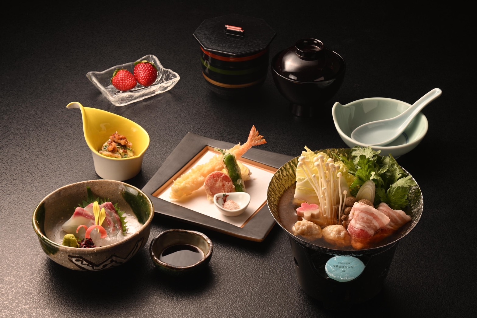 朝8：30から駐車場1台分確約！客室利用＆温泉＆夕食付！渋滞知らずの日帰り海水浴
