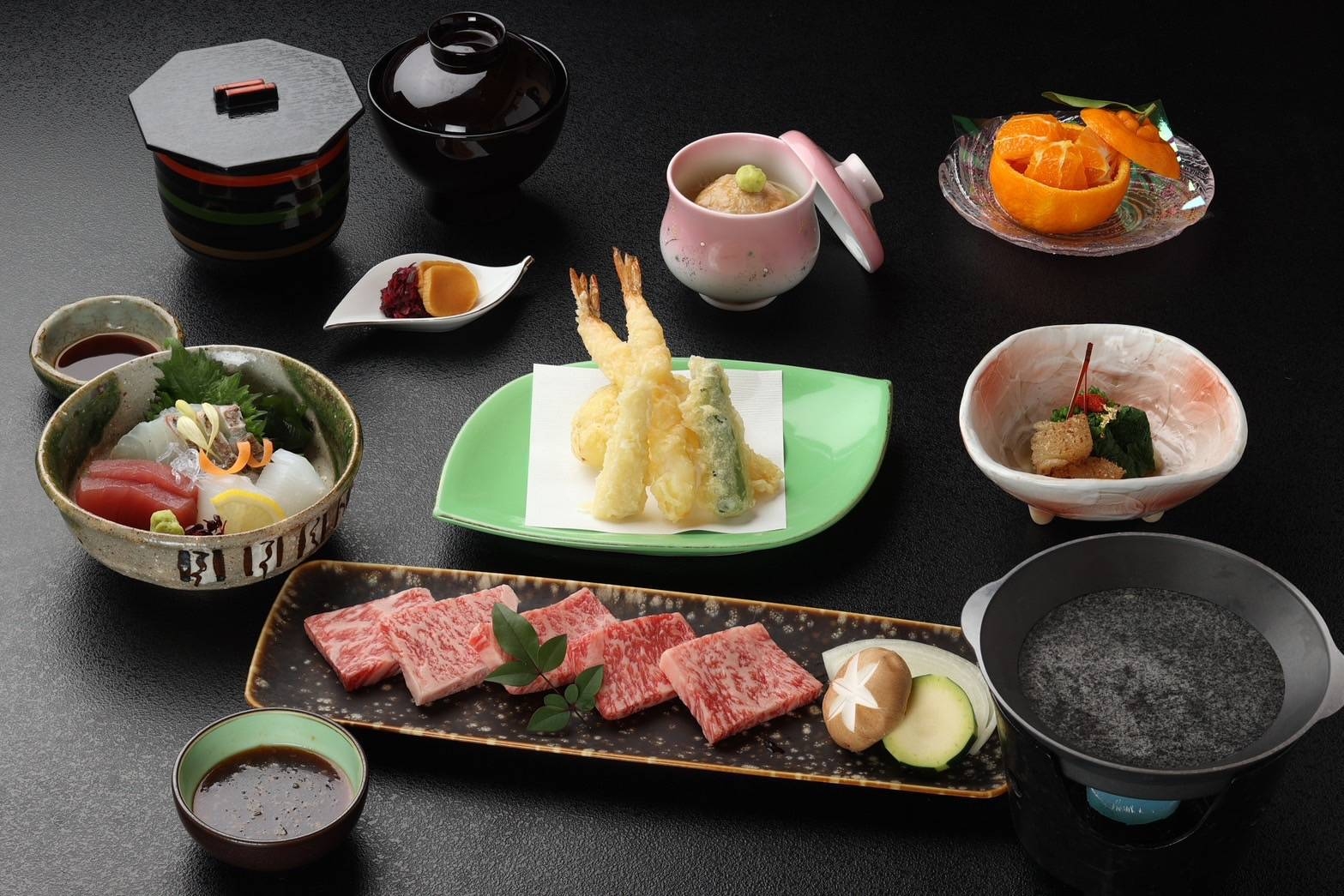 紀州の幸を堪能！伊勢海老or熊野牛のメインを選べる贅沢会席