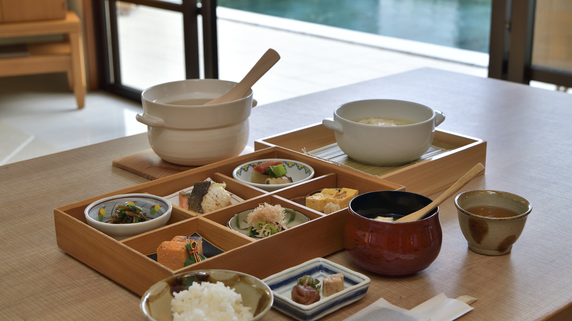 インルームダイニング＿朝食イメージ