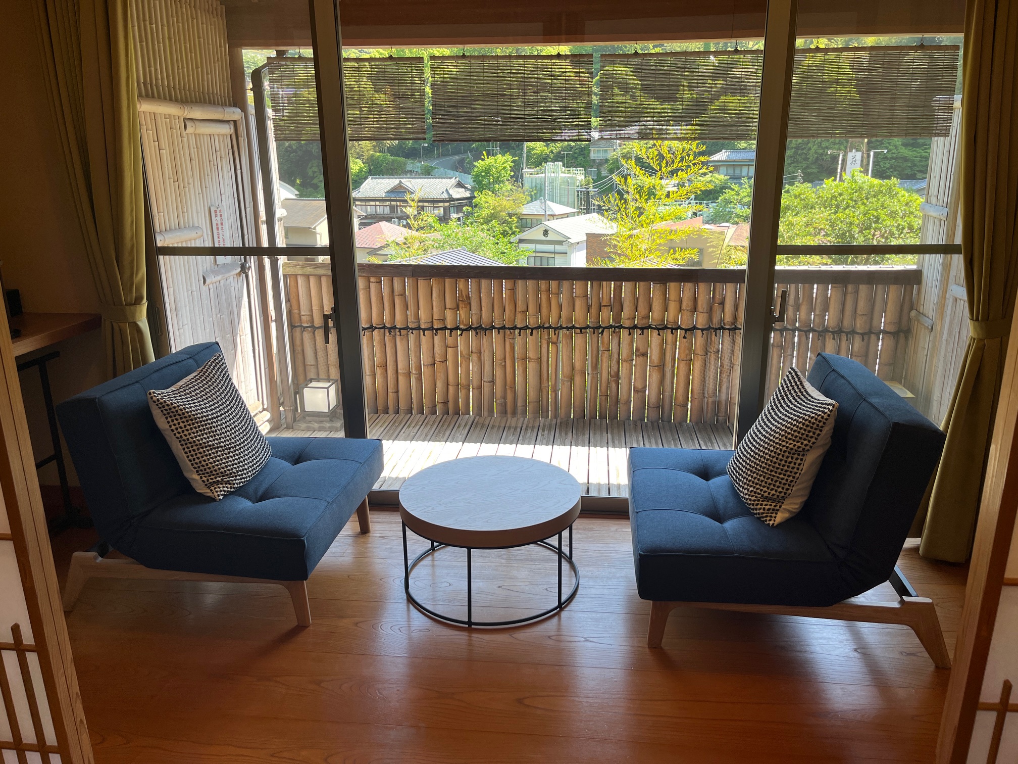 新館3階客室・羽衣　1シーターソファー