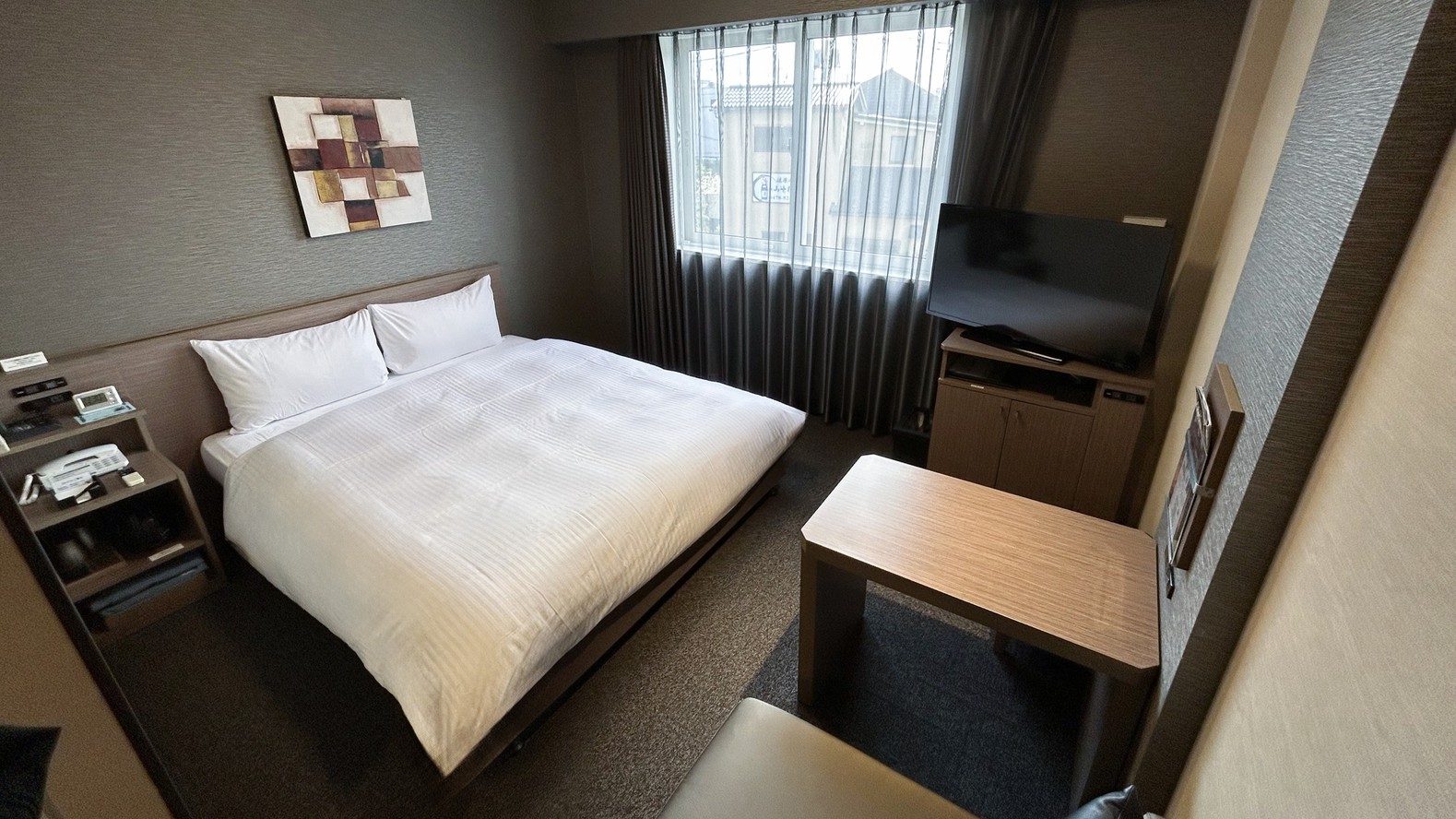 スタンダードダブルルーム1