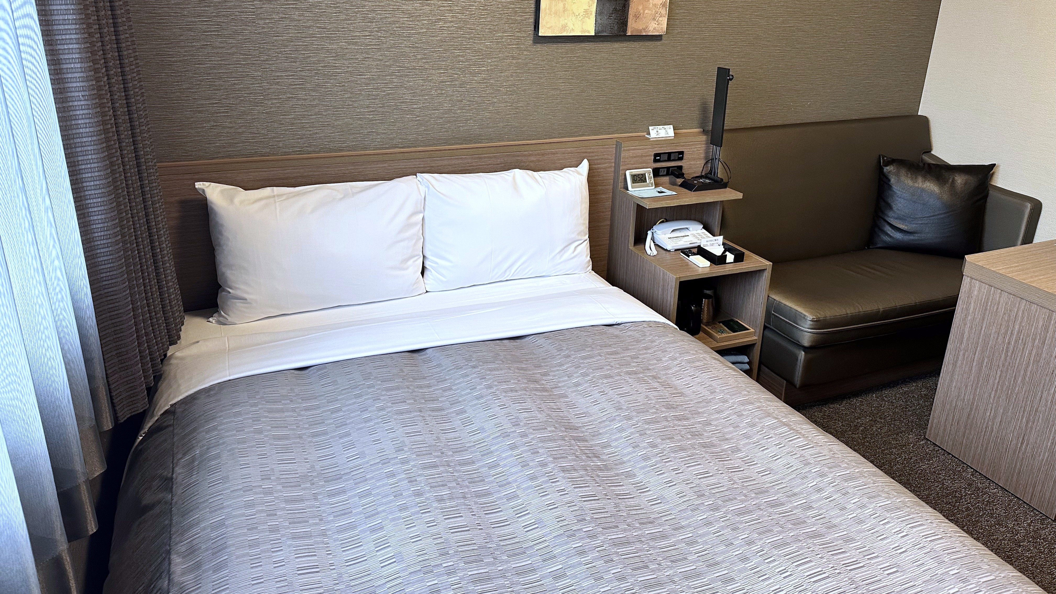 スタンダードセミダブルルーム2