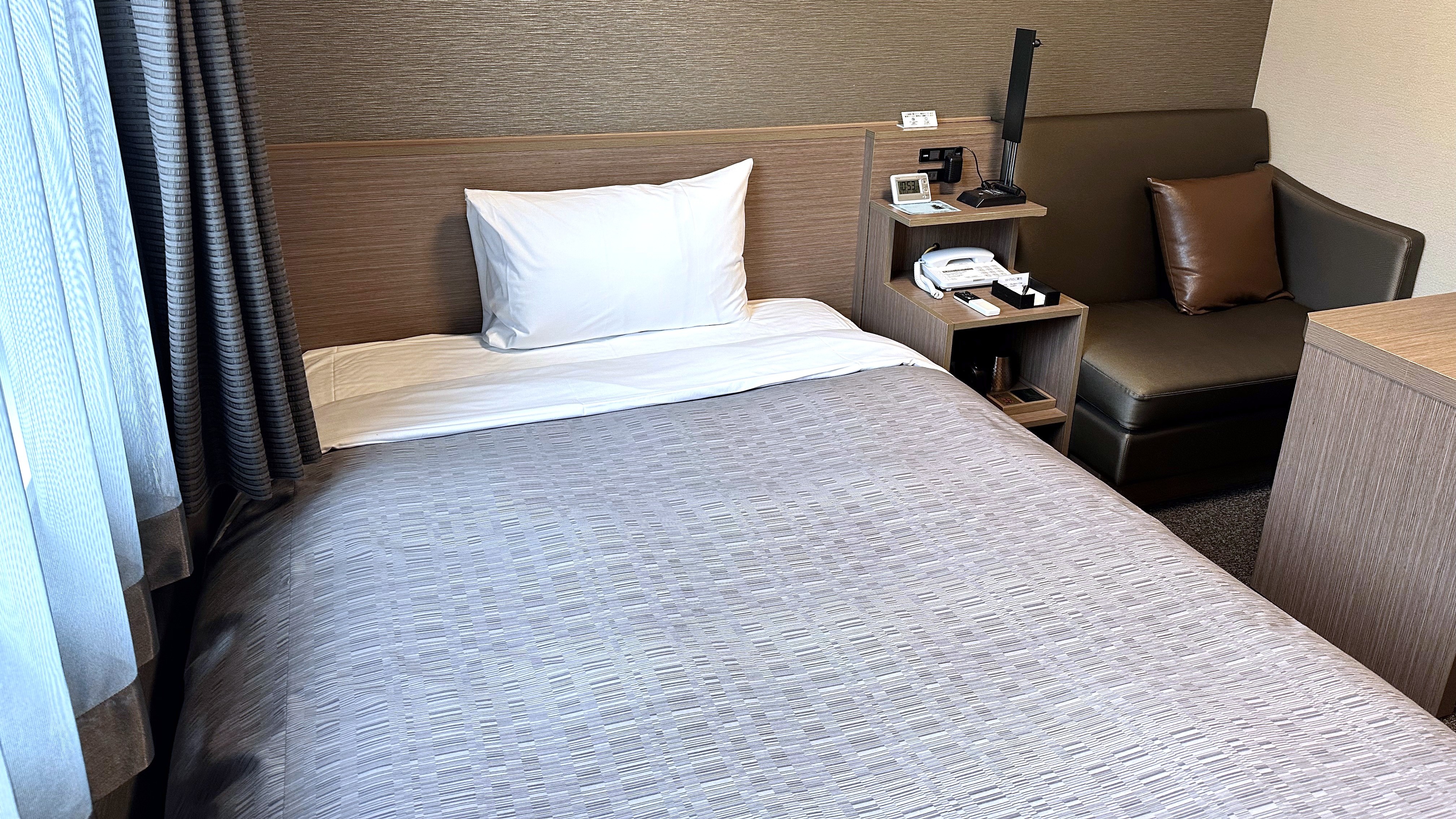 スタンダードシングルルーム2