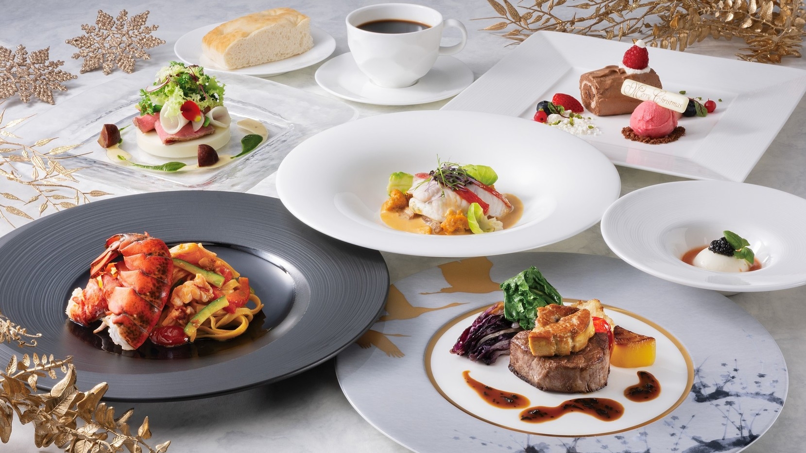 【クリスマスディナー付き】フォアグラを添えた国産牛フィレ肉やオマール海老を味わう至福（夕・朝食付き）