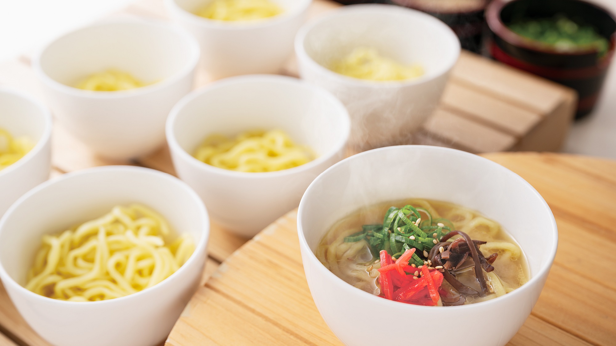 朝食ビュッフェ　麺類イメージ