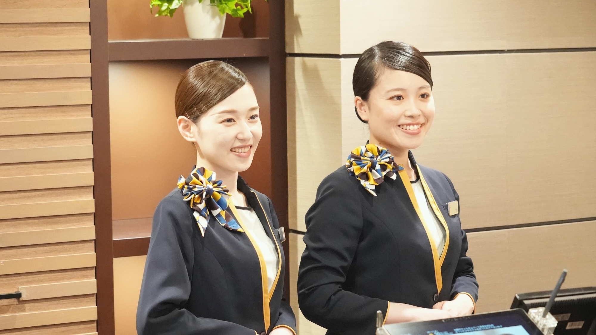 【ホテルでの一日】おかえりなさいませ！チェックインを済ませたら...