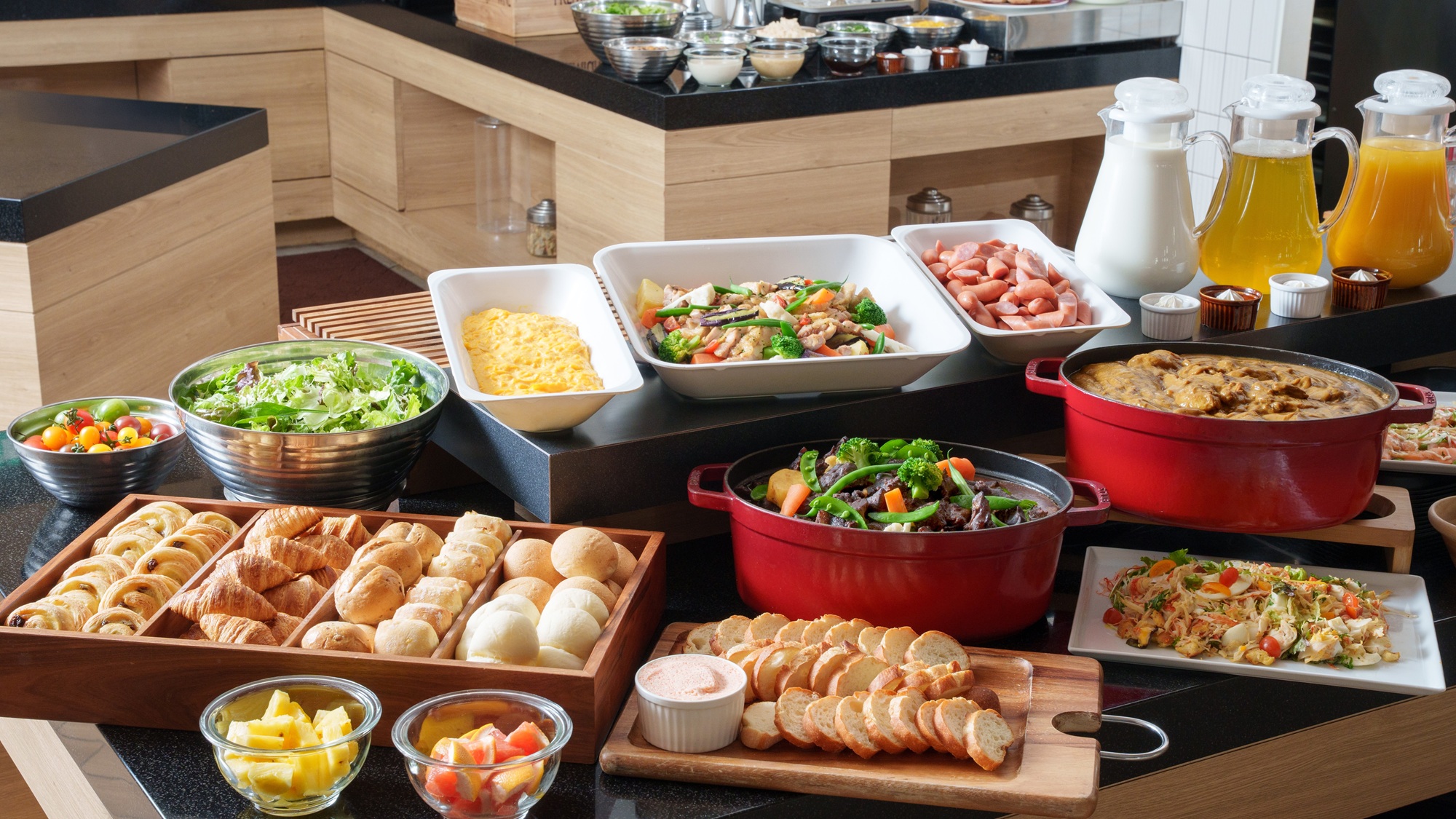 朝食ビュッフェ