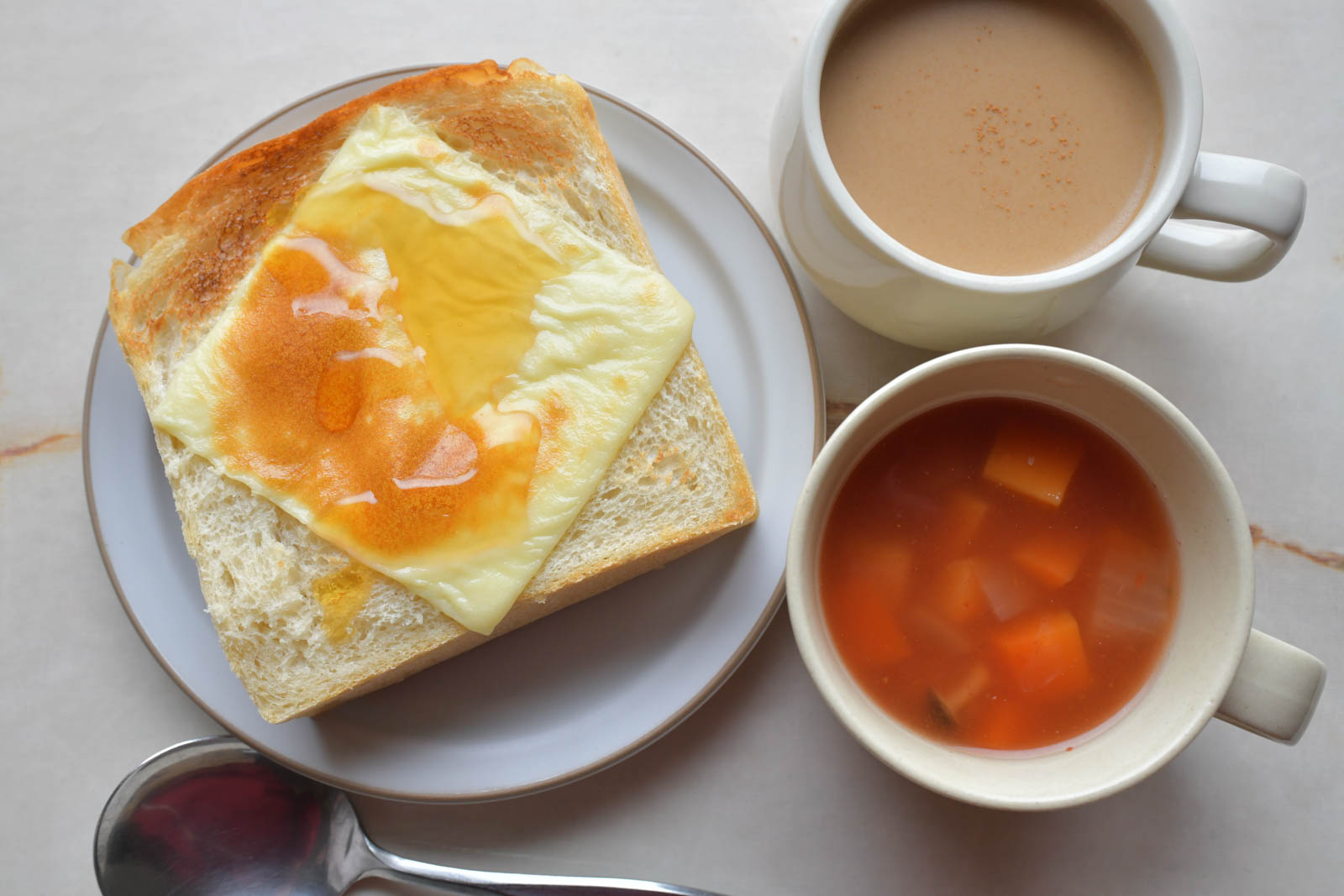 【朝食】パン職人の厚切りトーストセット