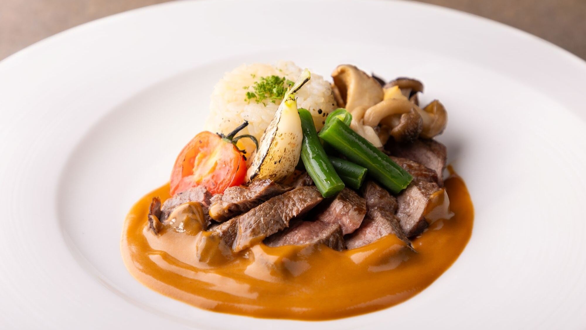 【リニューアル記念】18時スタート｜選べる9種のメイン＆ワンドリンクを愉しむディナー＜夕朝食付＞