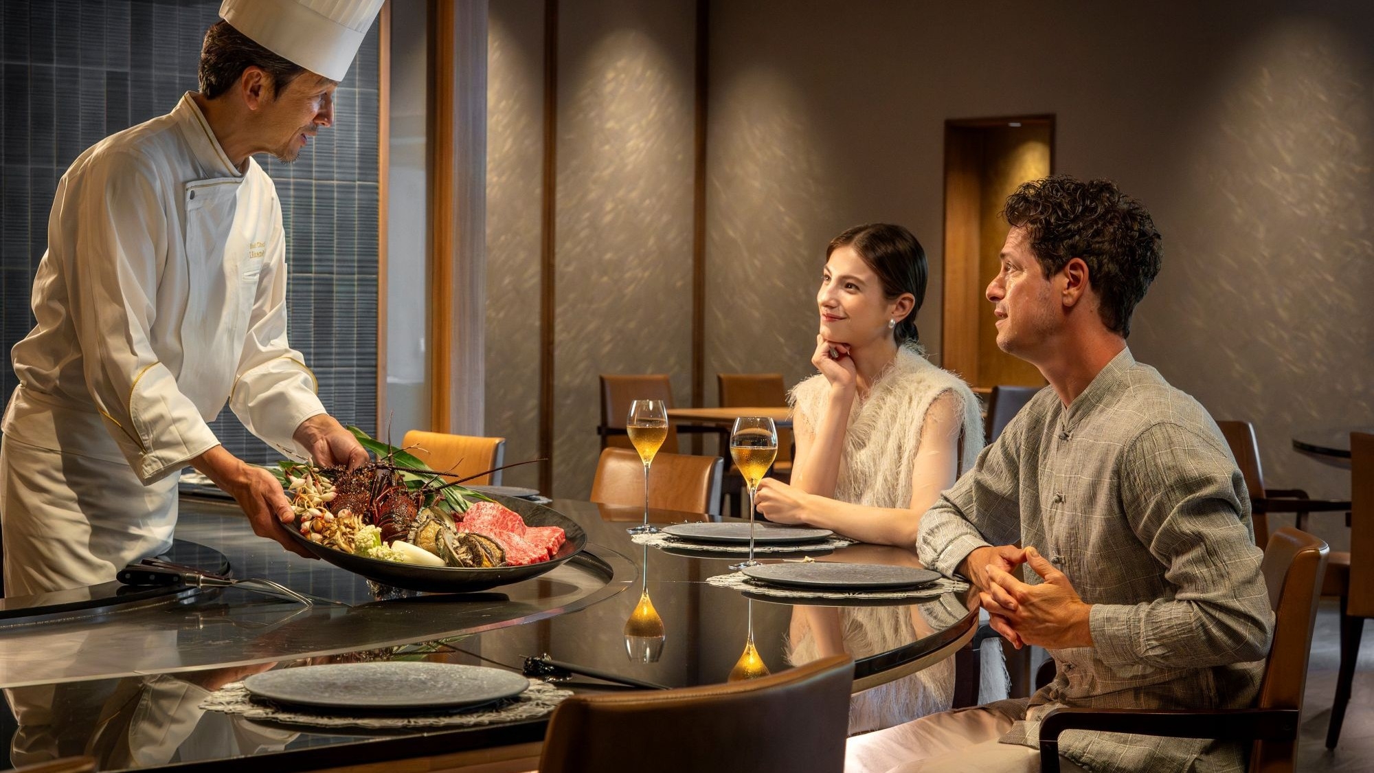 【鉄板焼 泉崎 オープン記念】県産黒毛和牛と神戸ビーフの食べ比べ｜ディナーコース＜クラブラウンジ付＞
