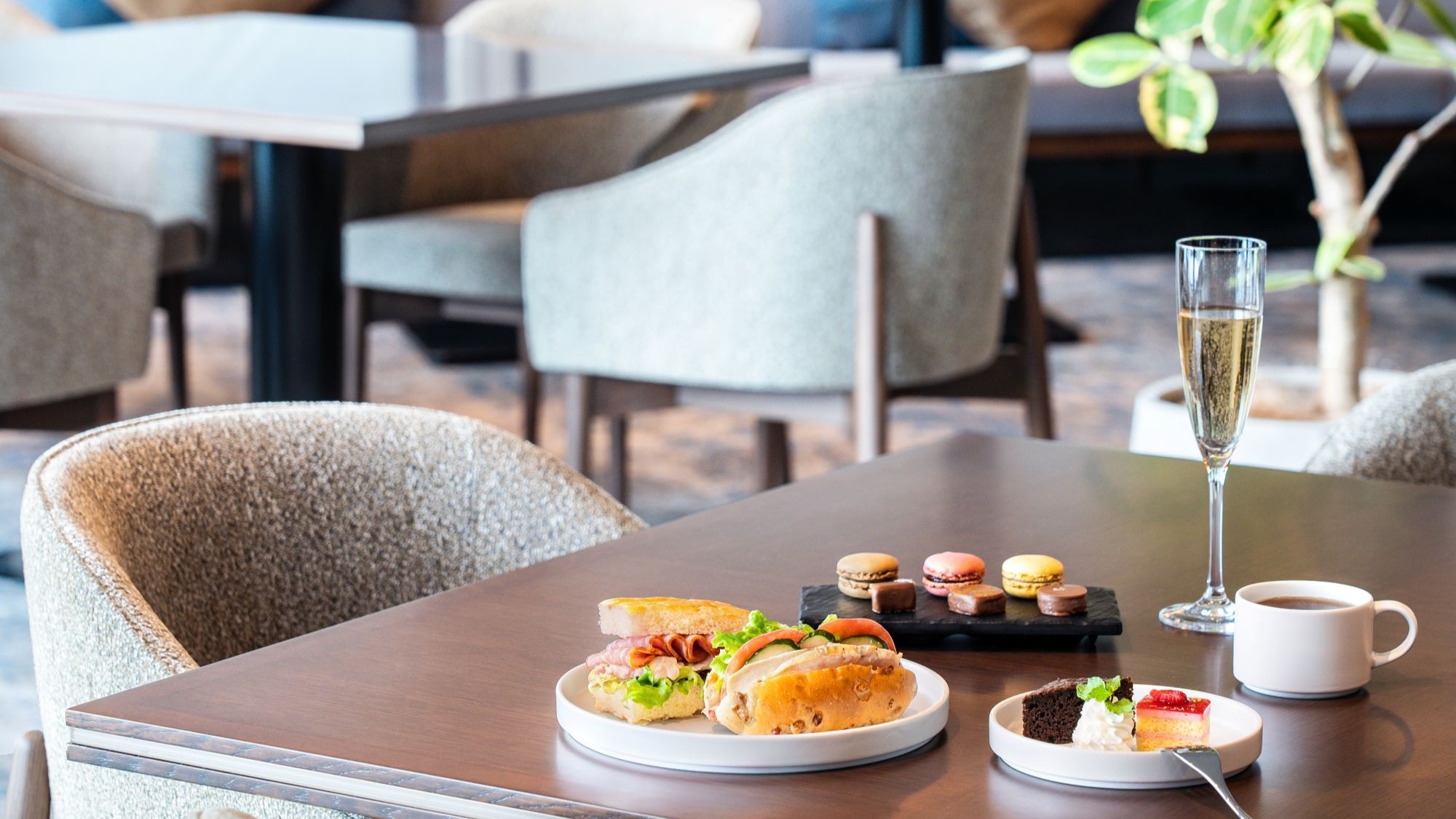 クラブラウンジ