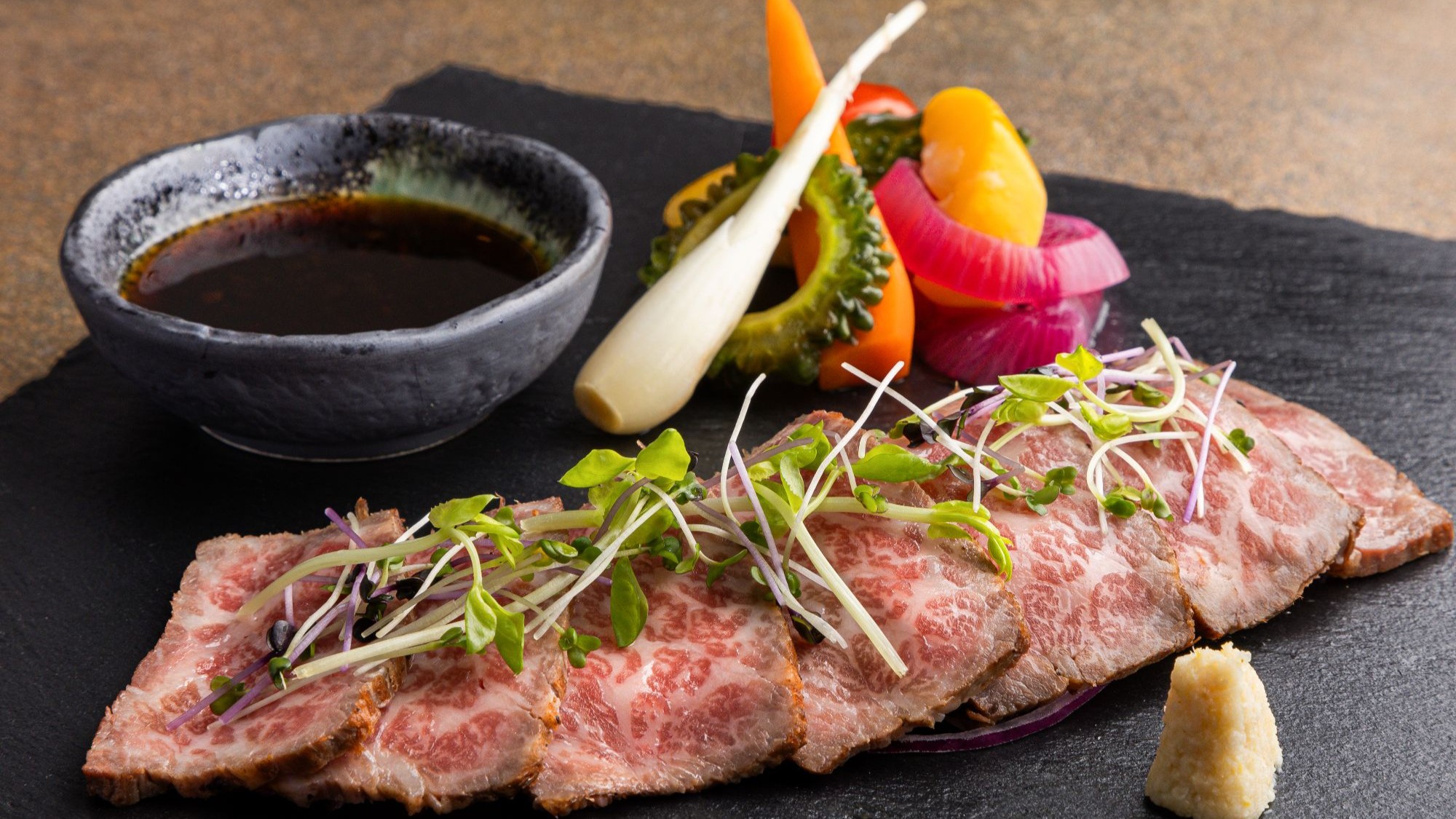 ラウンジ＆バー