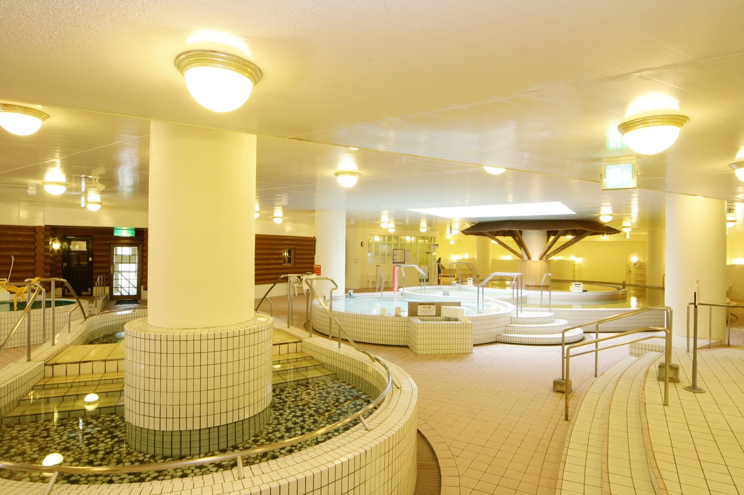 【学生限定】館内マルチクーポンプレゼント！和洋中ディナービュッフェプラン／2食付