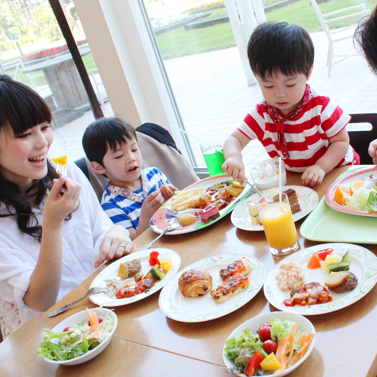 ●朝食ビュッフェ（みんな揃っていただきます）