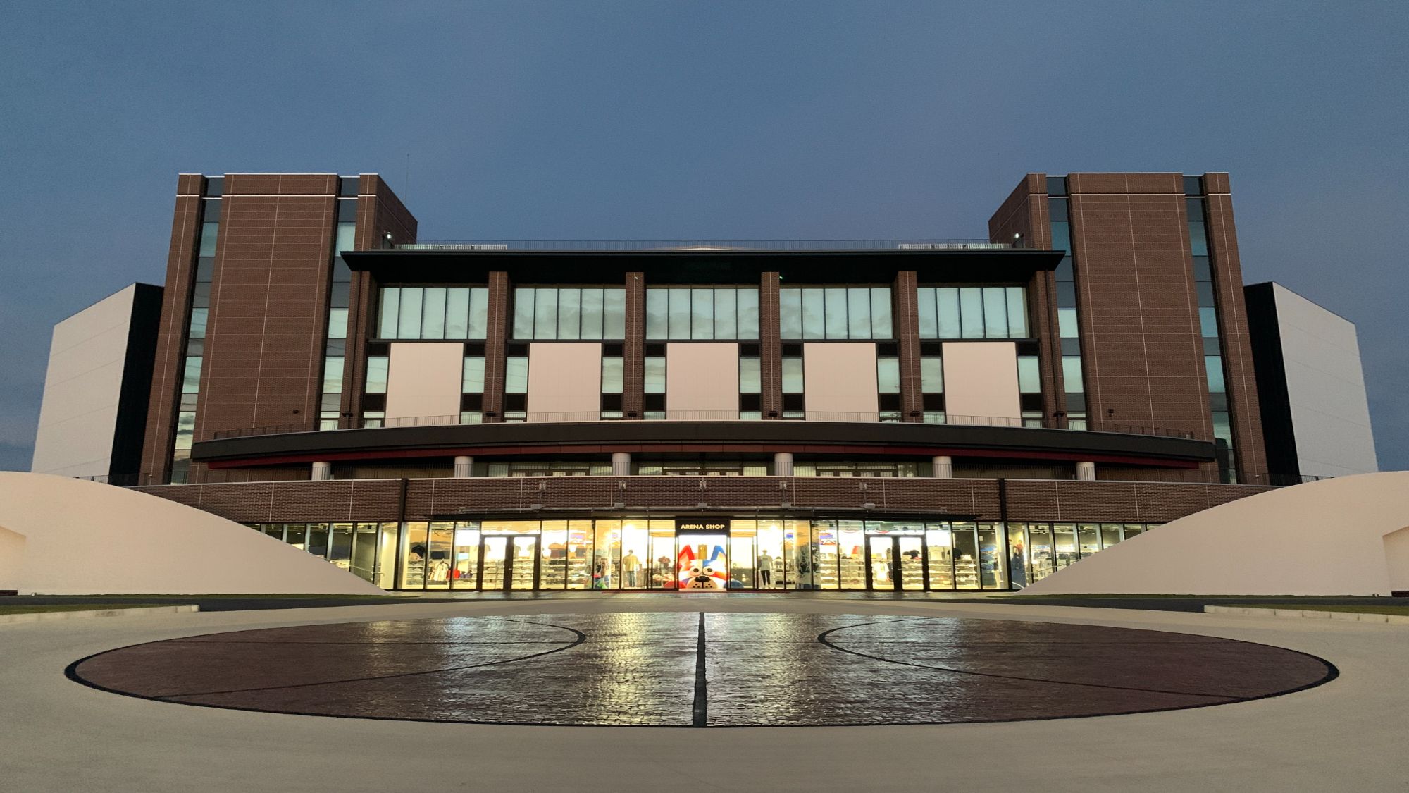 【沖縄サントリーアリーナ】当館から車で約12分