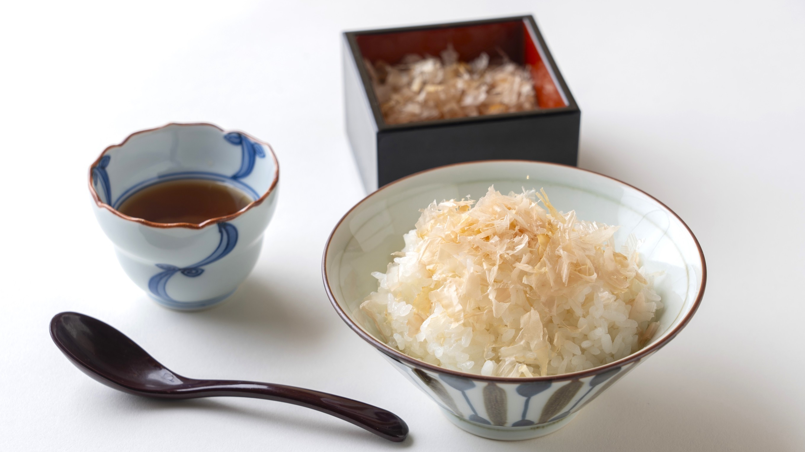 【秋田県民限定】≪一泊朝食付≫遅いご到着歓迎☆気軽に地元旅。夜は思いのまま、穏やかな朝餉で整う