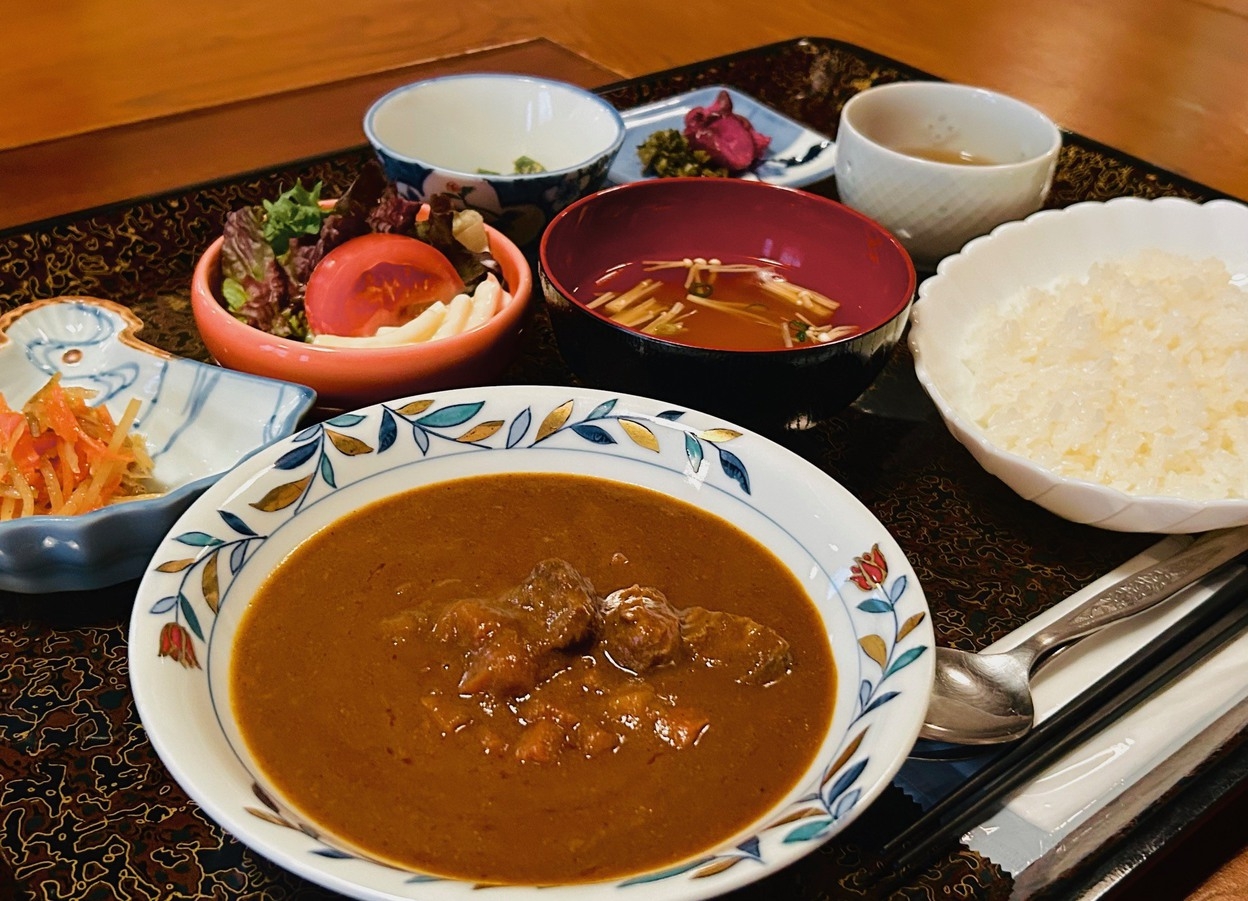 【楽天スーパーSALE】【2食付】選べる飛騨の郷土料理｜鶏ちゃん・飛騨牛カレー・飛騨豚から選択