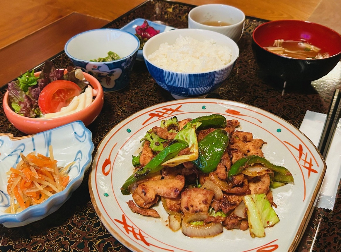 【楽天スーパーSALE】【2食付】選べる飛騨の郷土料理｜鶏ちゃん・飛騨牛カレー・飛騨豚から選択