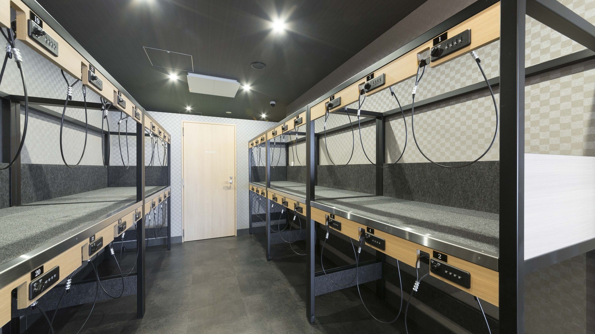 セルフクロークスペース