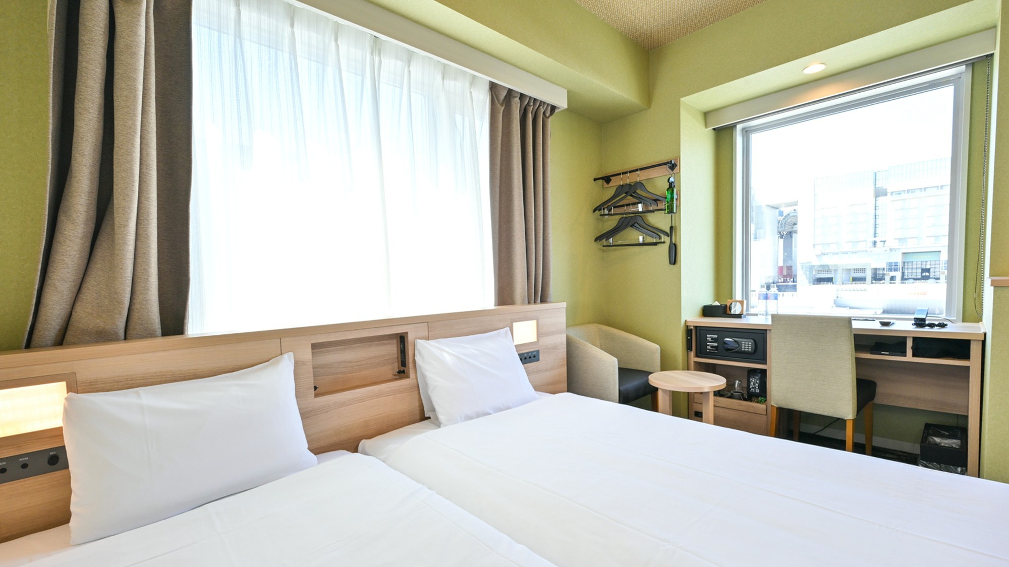 コーナーツインルーム-Station View-<禁煙NO-smoking> 17㎡