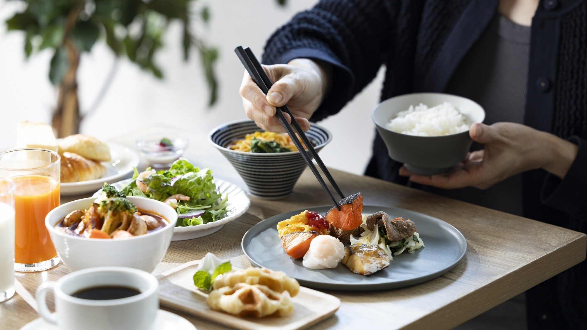 【4連泊割引／朝食付】4泊以上の宿泊予約でお得に！朝食は充実の和洋ビュッフェをご用意！