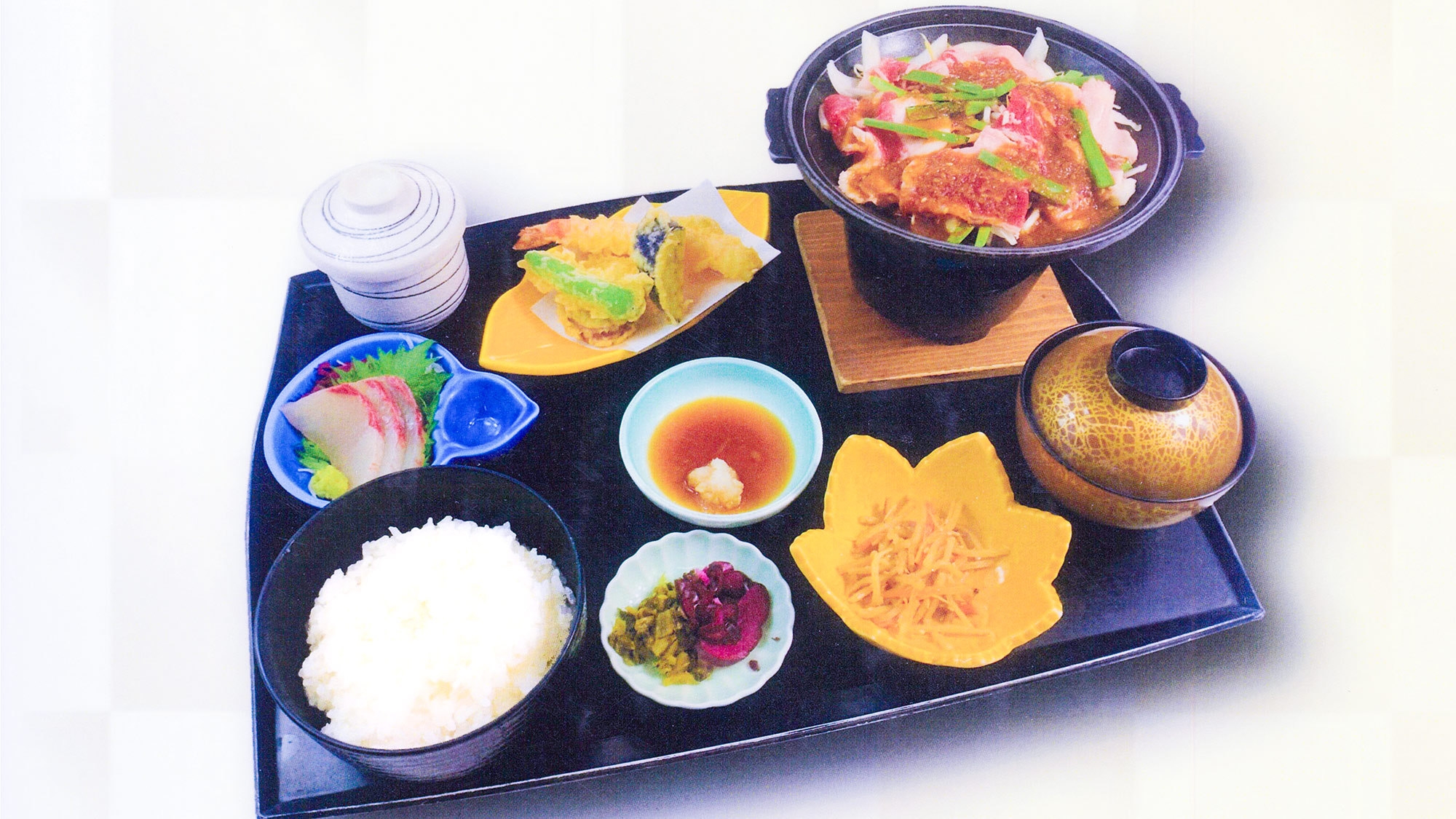 【二食付/レストラン定食】ビジネス・一人旅歓迎！夕食はレストラン定食でさくっと＆温泉で疲れを癒そう