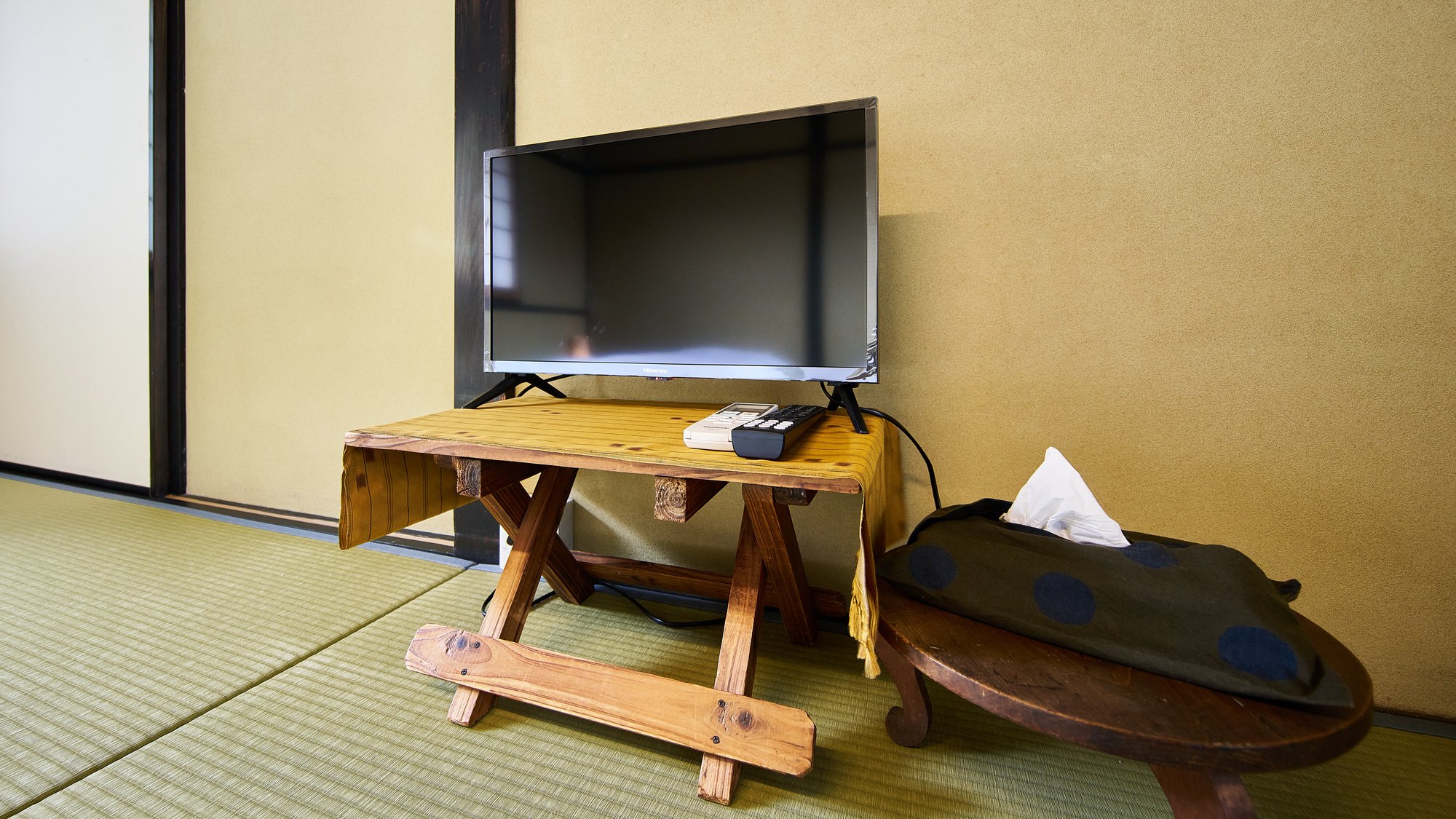 ・【寝室】2F　テレビ