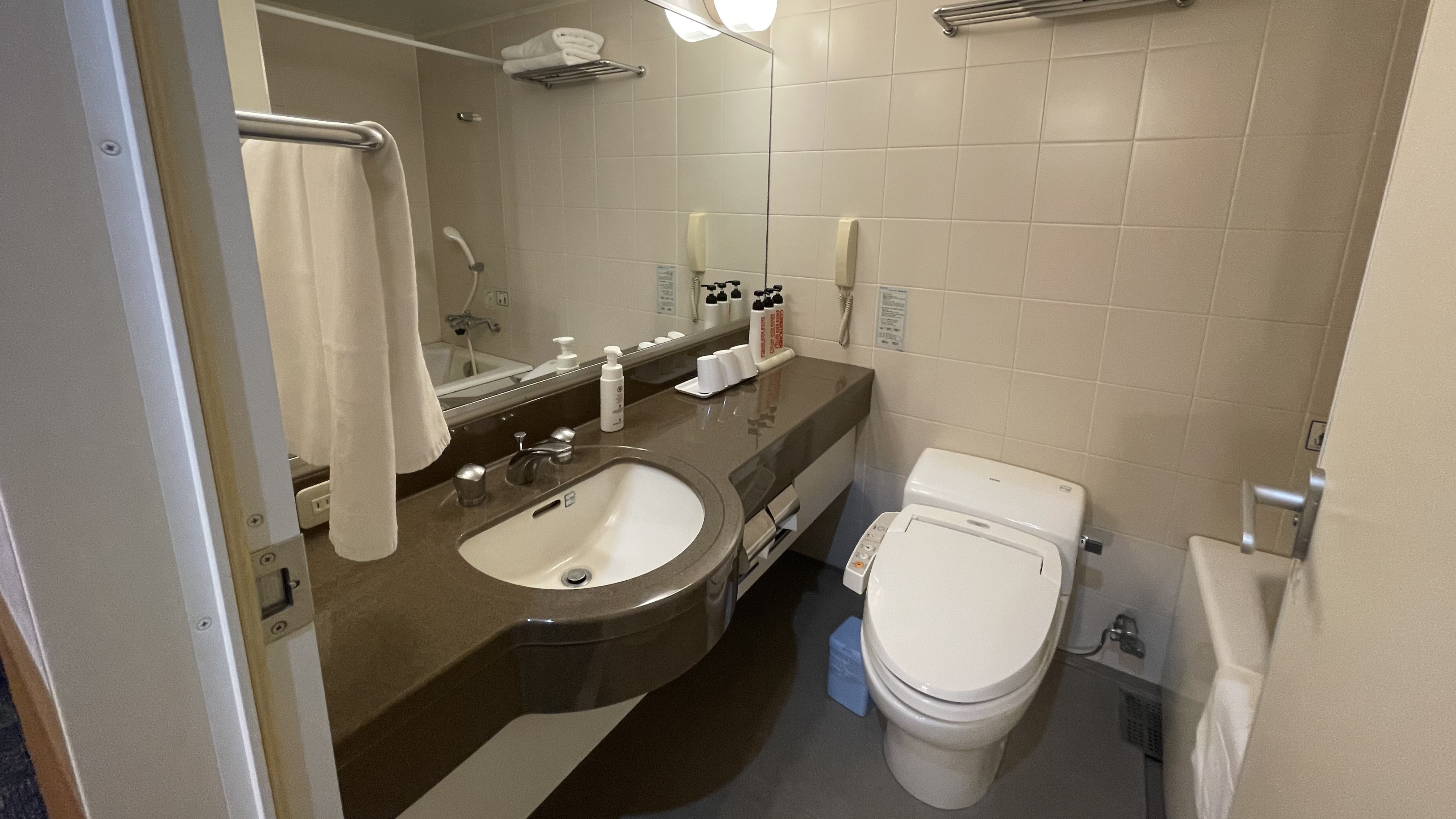 デラックスツイン　バスルーム