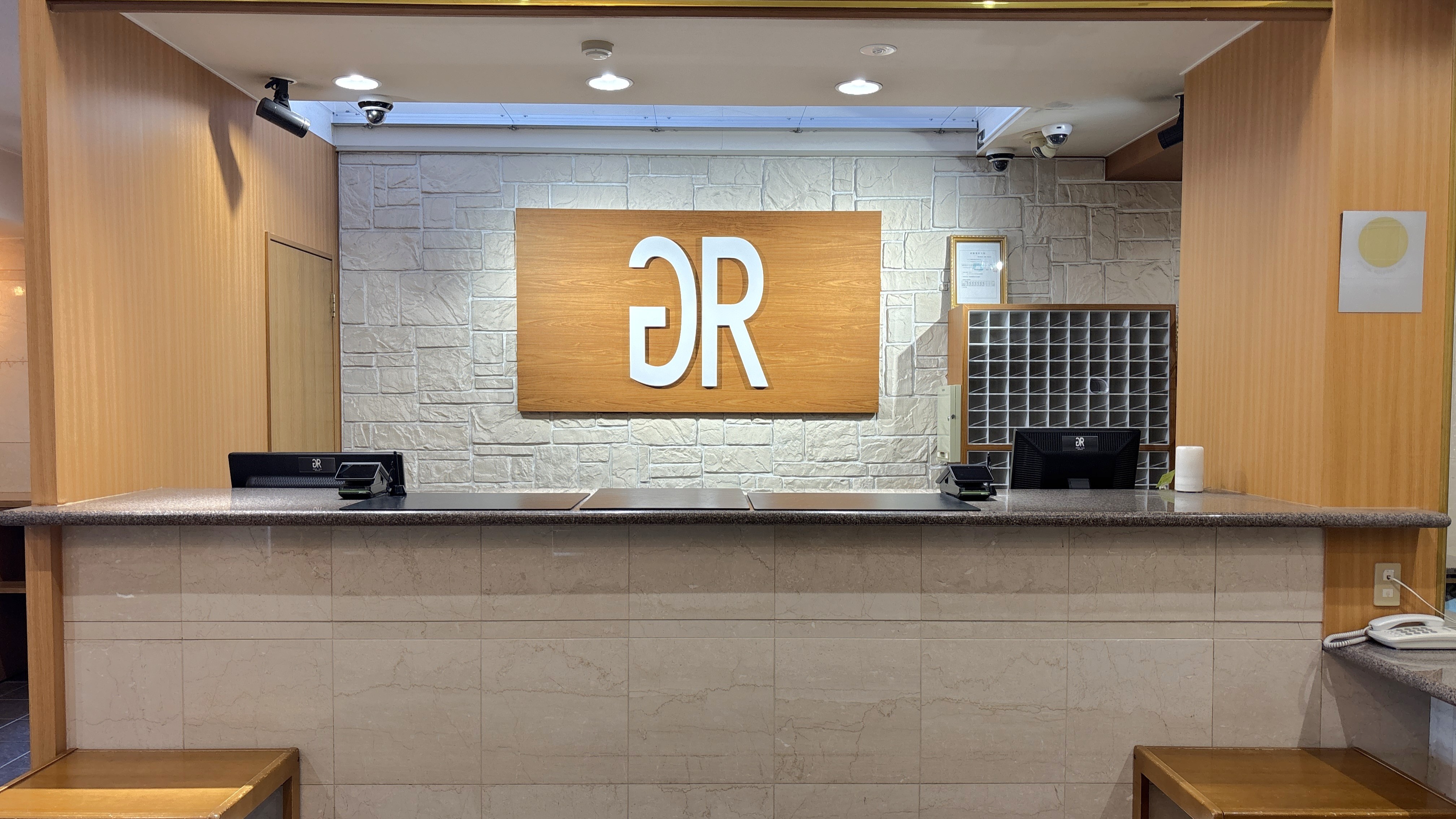 フロント　撮影：GR