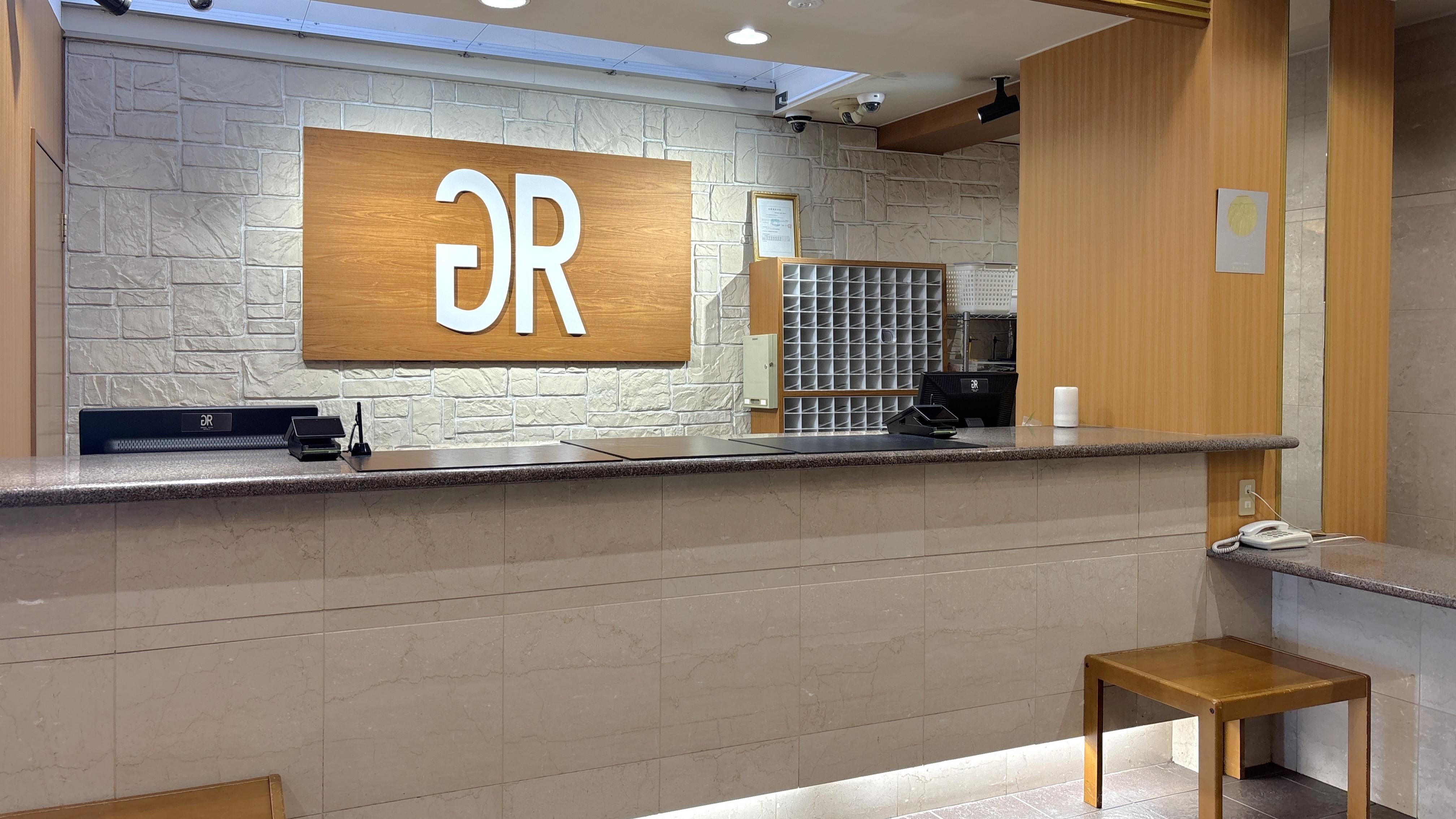 フロント　撮影：GR