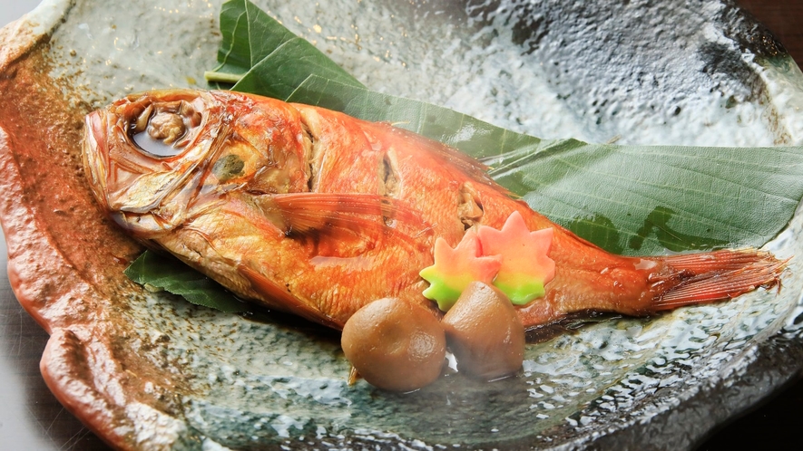【季節の献立】金目鯛の煮付け（一例）