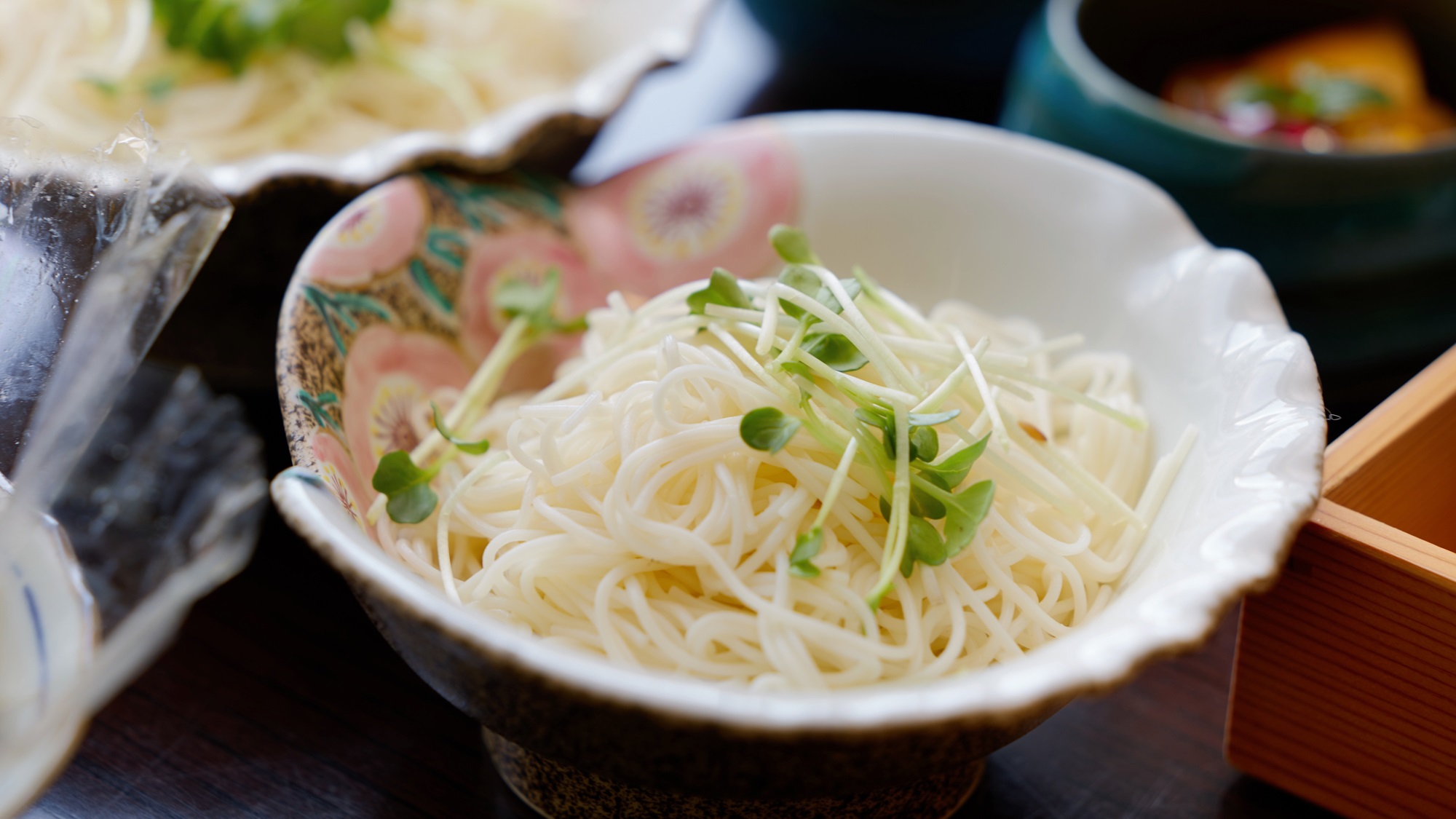 【御食事】素麺　貝割（一例）