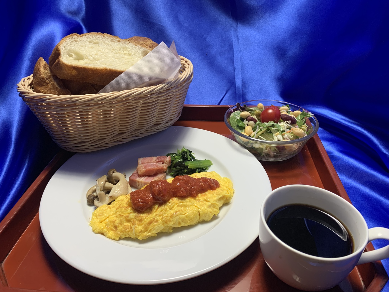【愛犬と泊まれる一棟貸切／朝食のみ】ナイター付ドッグラン　朝までピアノ可
