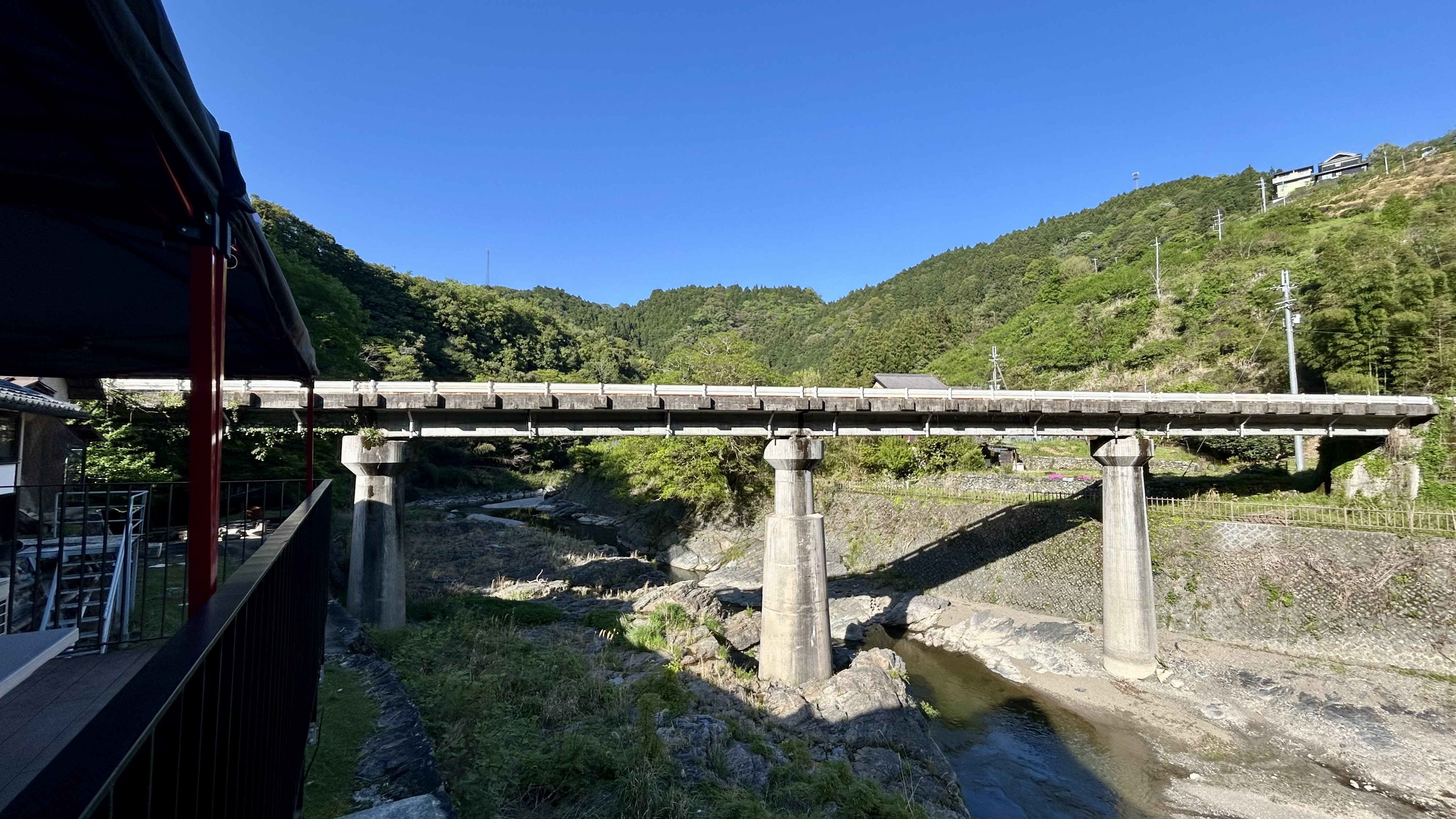【レストラン】テラスからの眺め（五新鉄道）