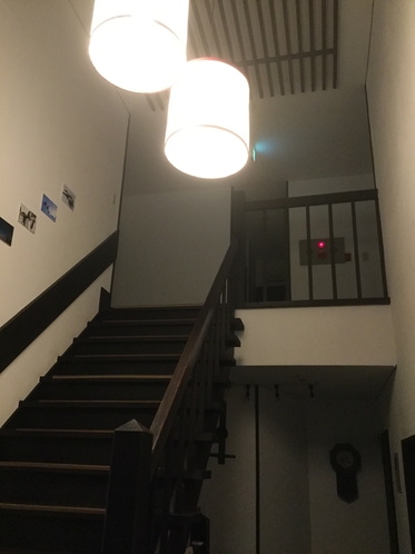 客室までの階段