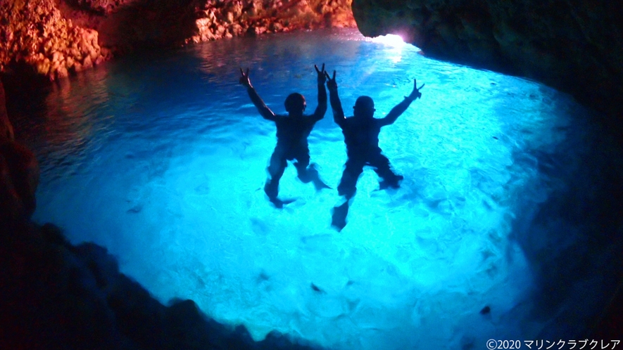 青の洞窟で有名な真栄田岬までお車で約10分♪自然が生んだ神秘的な空間をぜひお楽しみください。