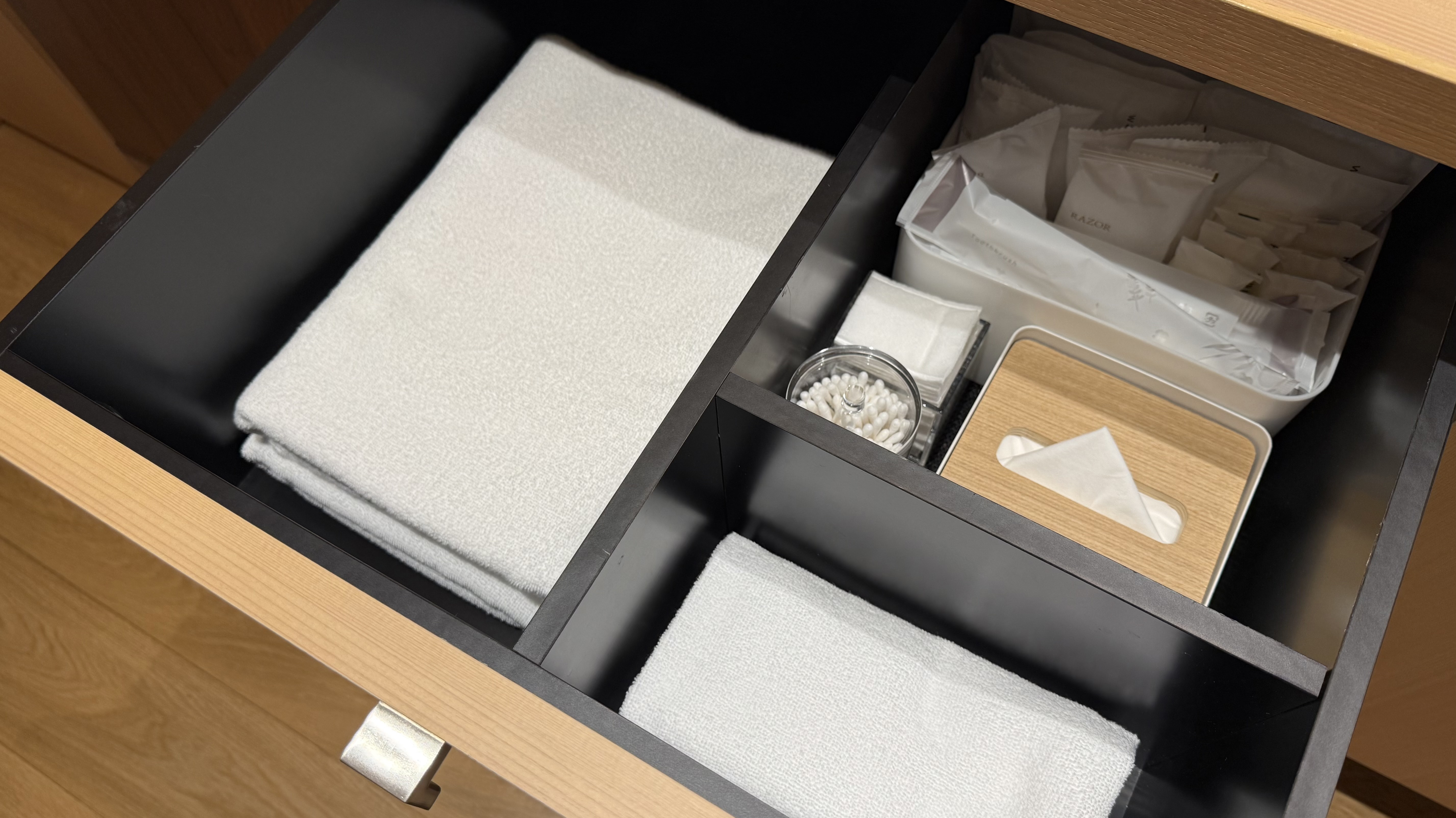 【プレミアムルーム】バスタオル、アメニティ