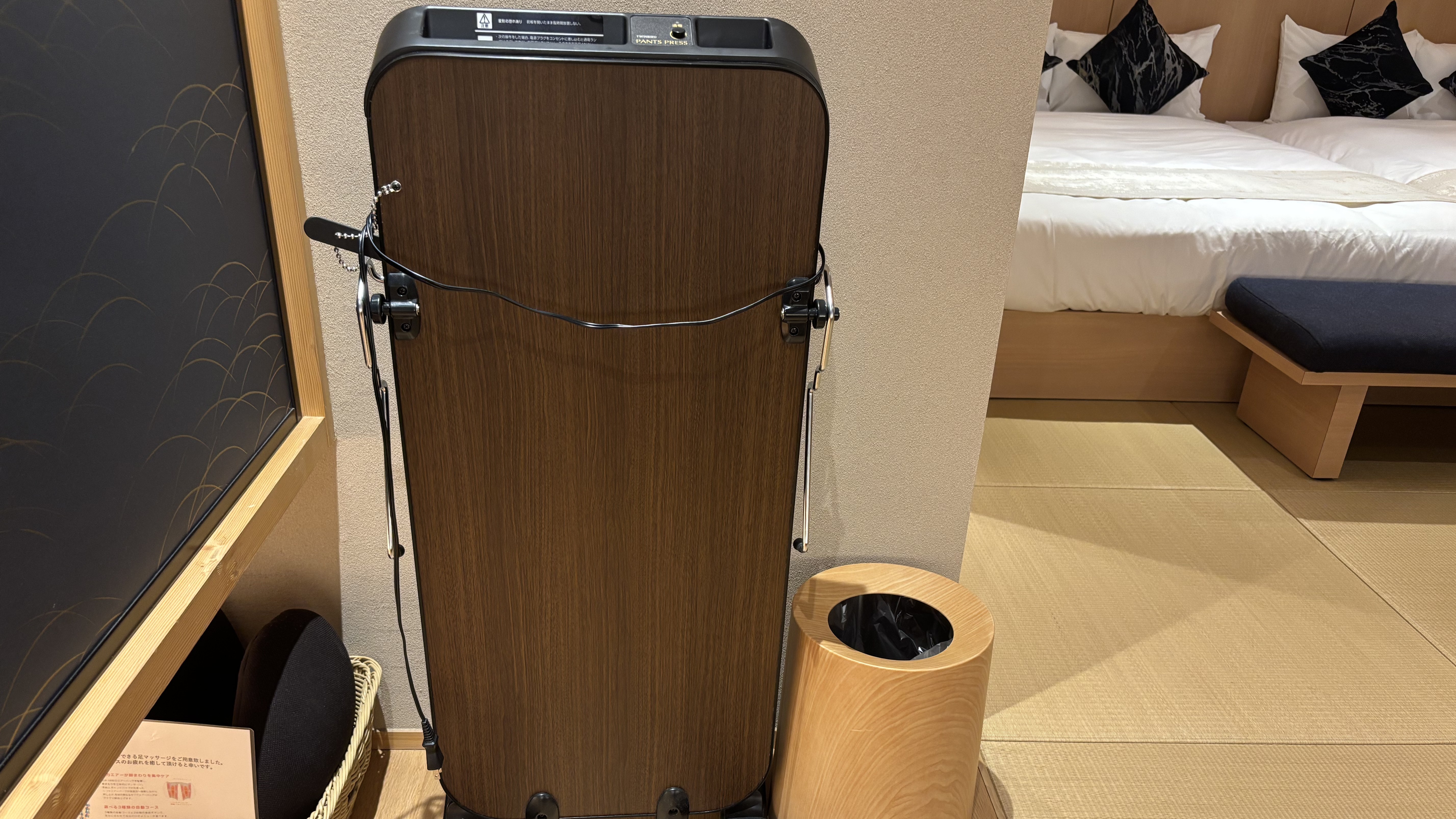 ズボンプレッサー