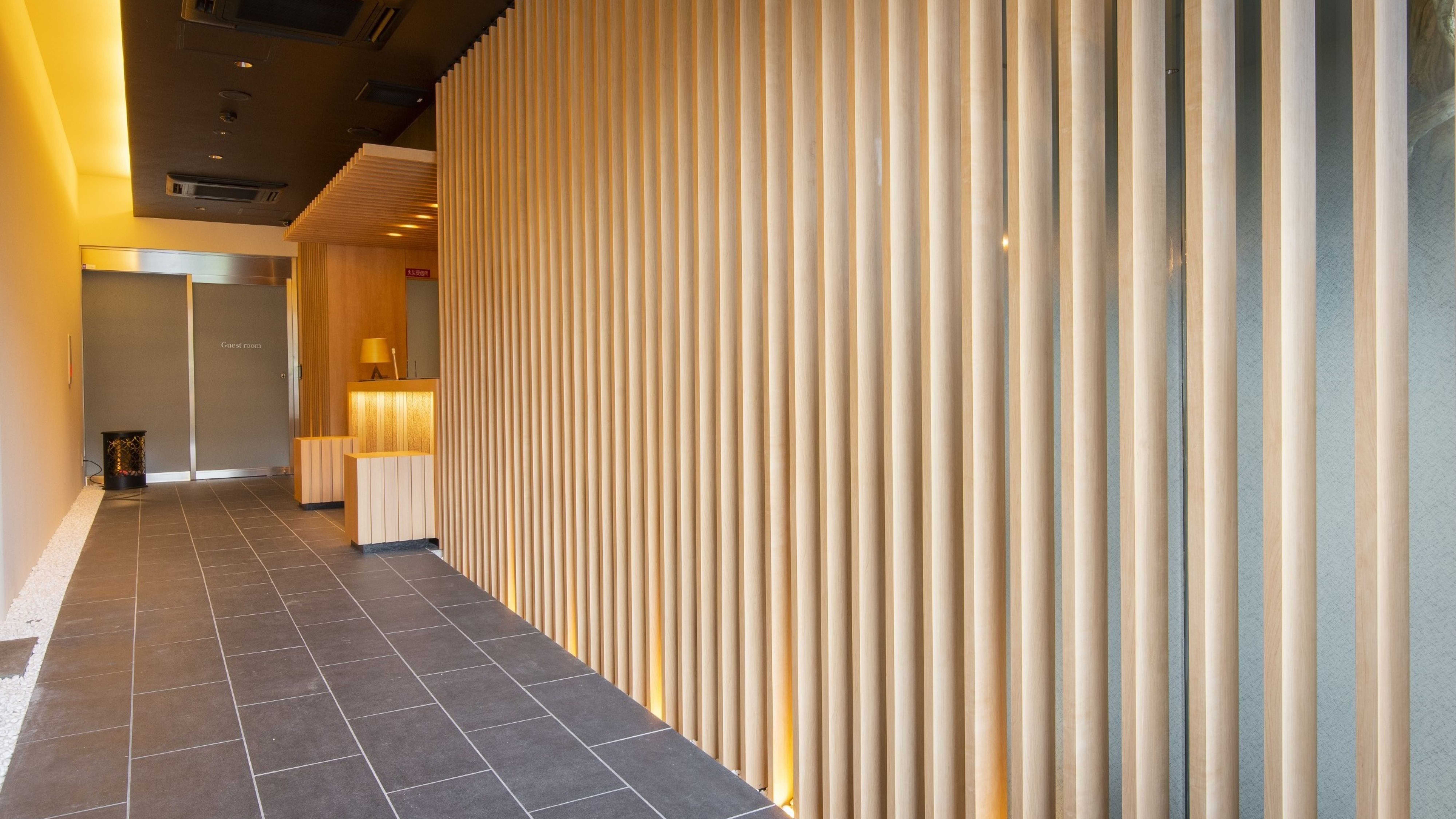 エントランス通路