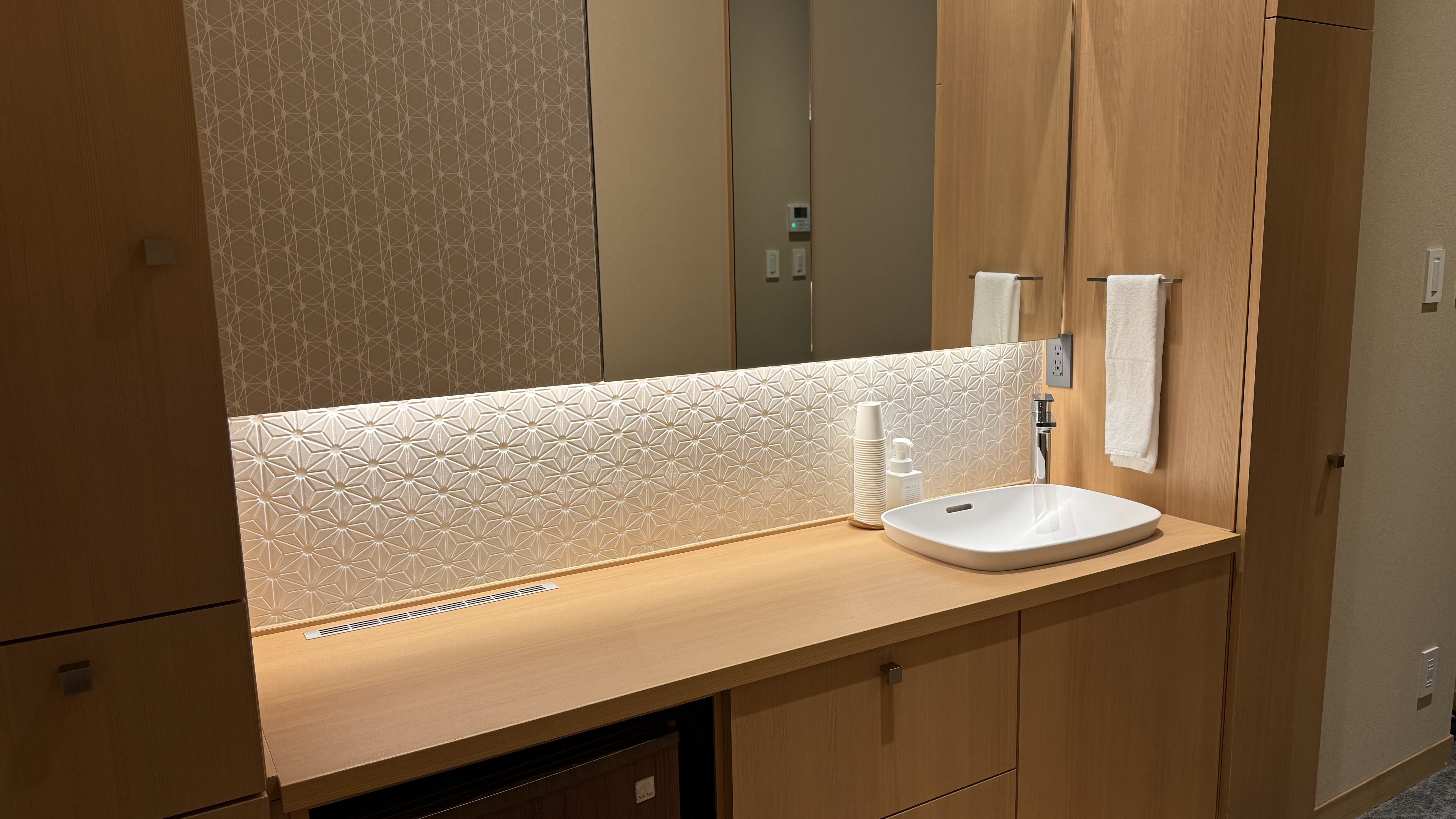 【プレミアムルーム】洗面台