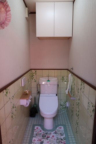 一階、共用トイレ