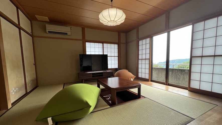 【相模台3-57】掘りごたつのある和室にはyogiboを設置！