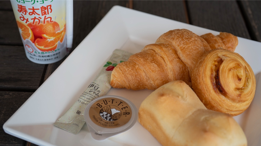 【朝食セット】パン詰め合わせ ・ヨーグルト飲料 ・伊豆のジャム