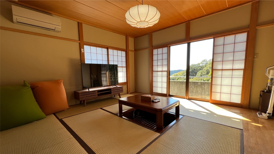 【自然郷相模台3-57】掘りごたつのある和室にはyogiboを設置！